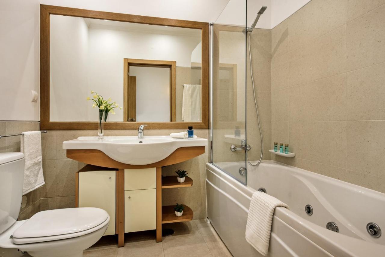 Gorgeous Two Bedroom Apartment In Carvoeiro 카르보에이루 외부 사진